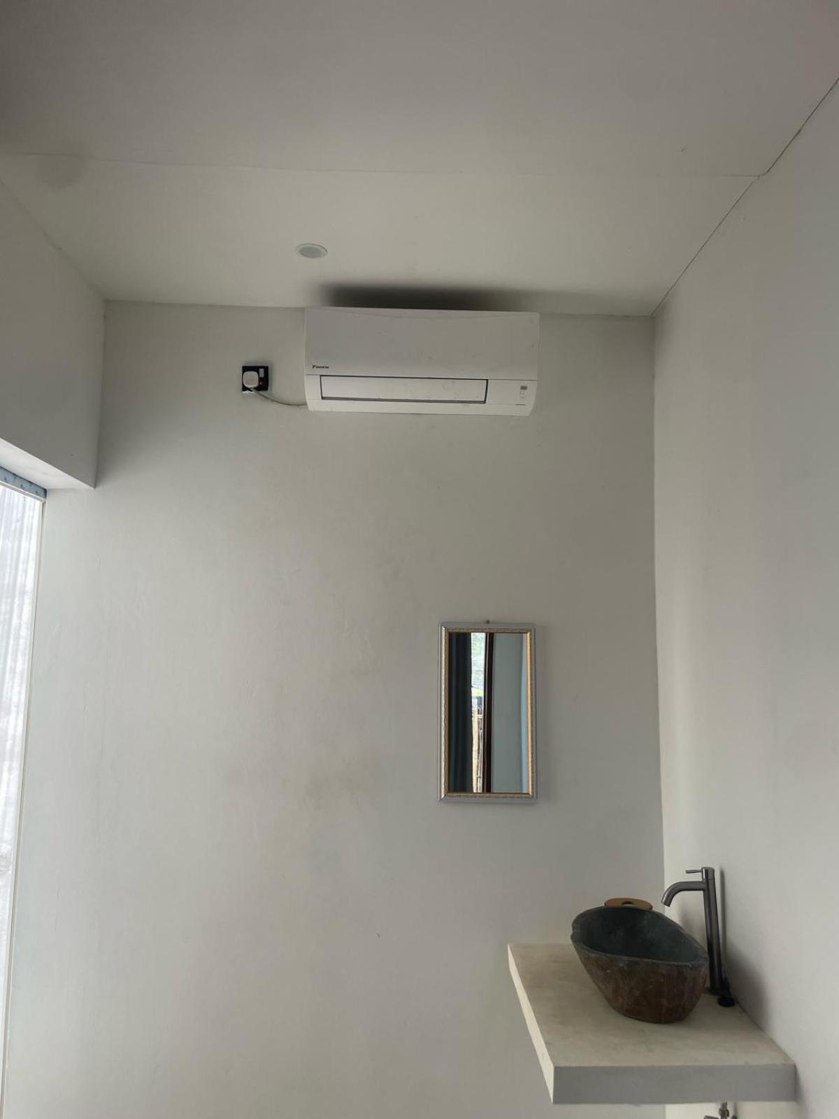 The Corner Homestay Kuta  Екстериор снимка